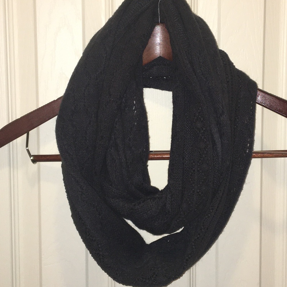 Vanity Infinity Scarfs - Picture 5 of 5